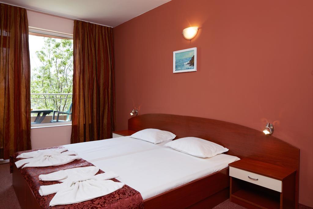 Guesthouse Kirov Равда Экстерьер фото